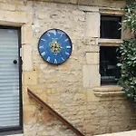 Independent Master Suite, 18th Century *