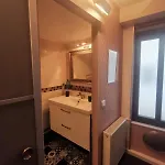 Independent Master Suite, 18th Century