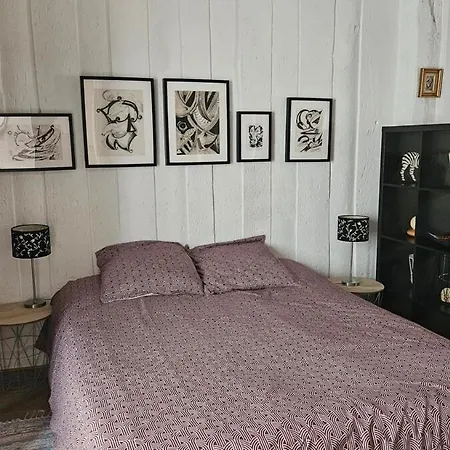 Independent Master Suite, 18th Century Caen
