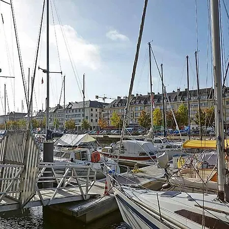 Independent Master Suite, 18th Century Apartamento *