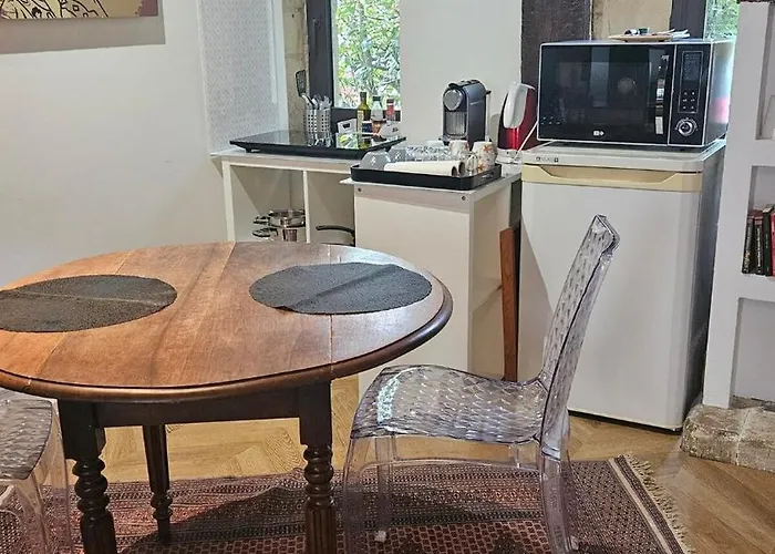 Independent Master Suite, 18th Century * Caen