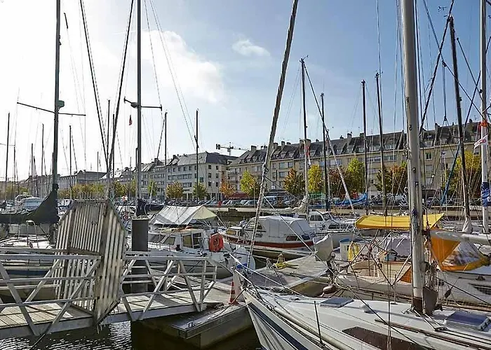 Independent Master Suite, 18th Century Apartamento *
