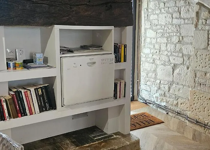 Independent Master Suite, 18th Century Caen